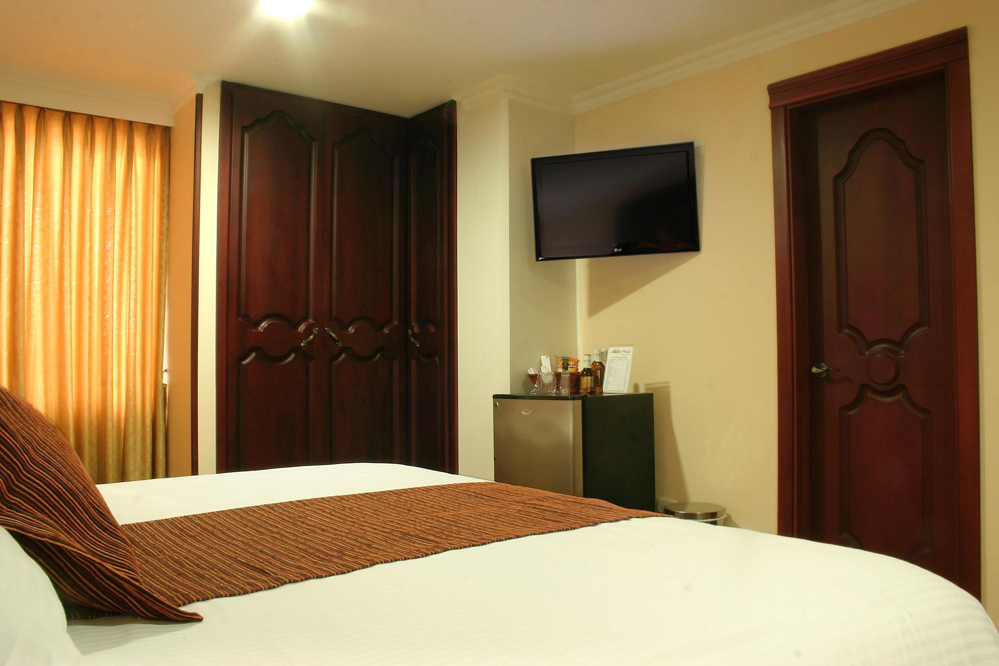 Luxor Plaza Hotel Pereira Exterior photo